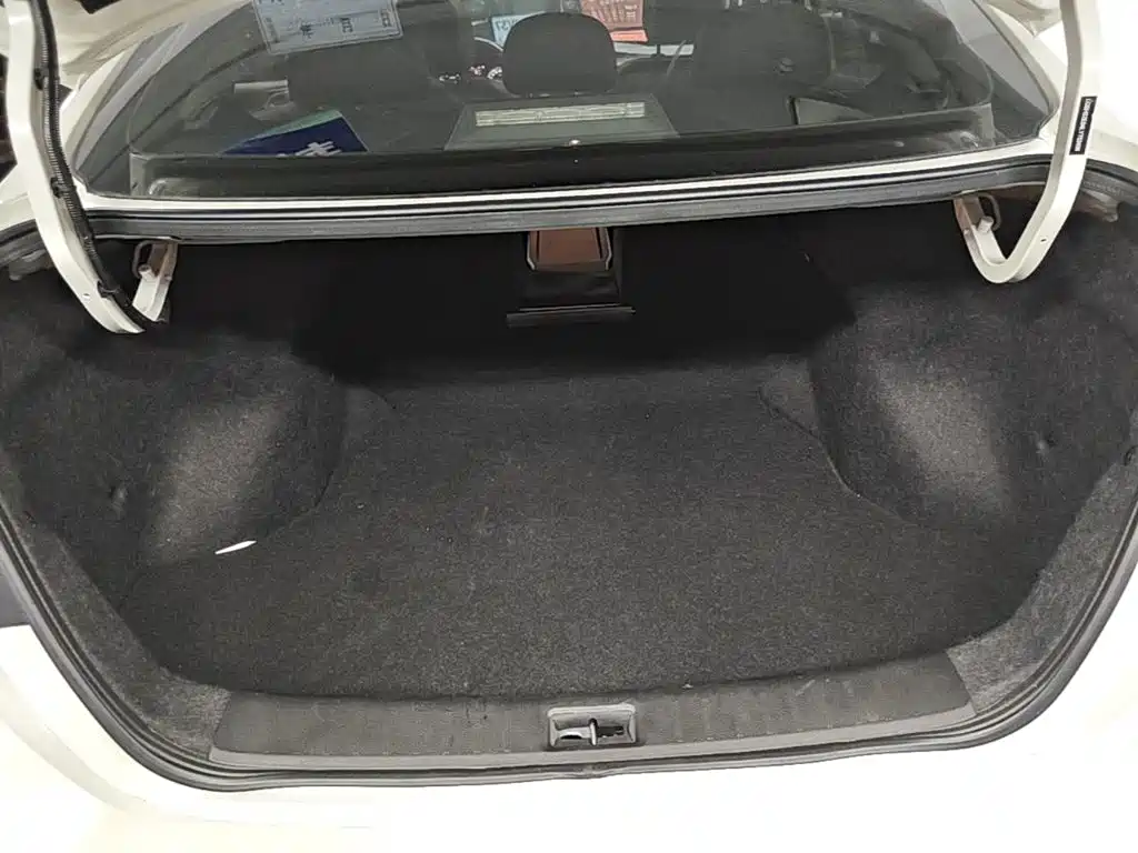 Nissan Sylphy — миниатюра 19