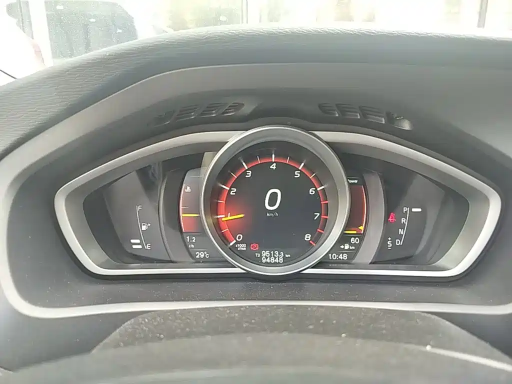 Volvo V40 — миниатюра 12