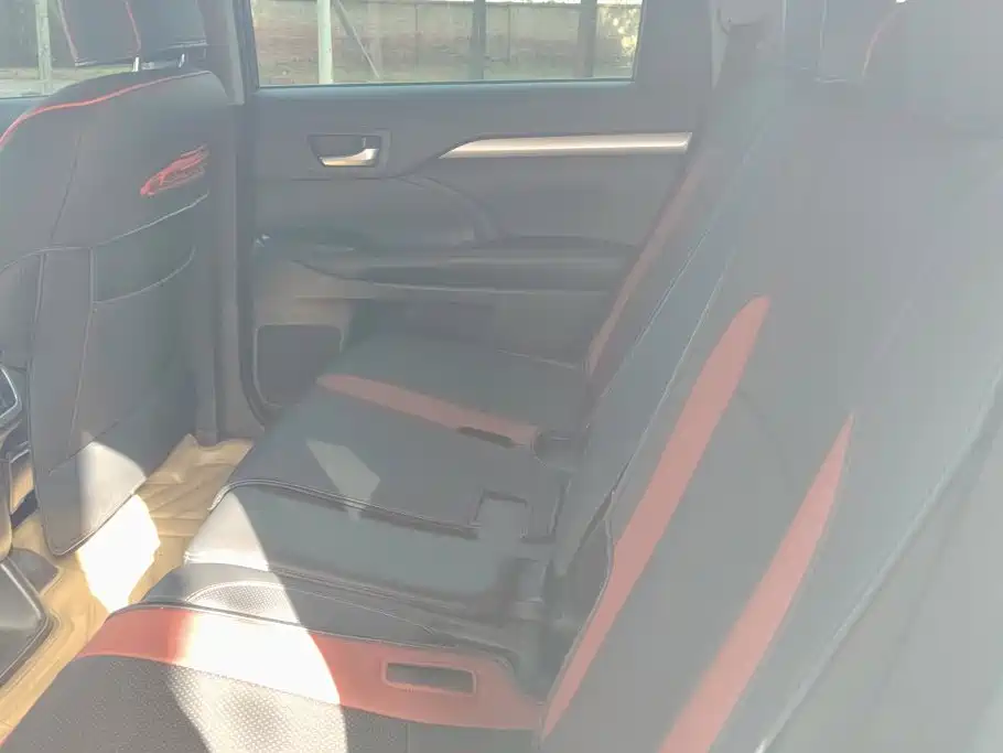 Toyota Highlander — миниатюра 11
