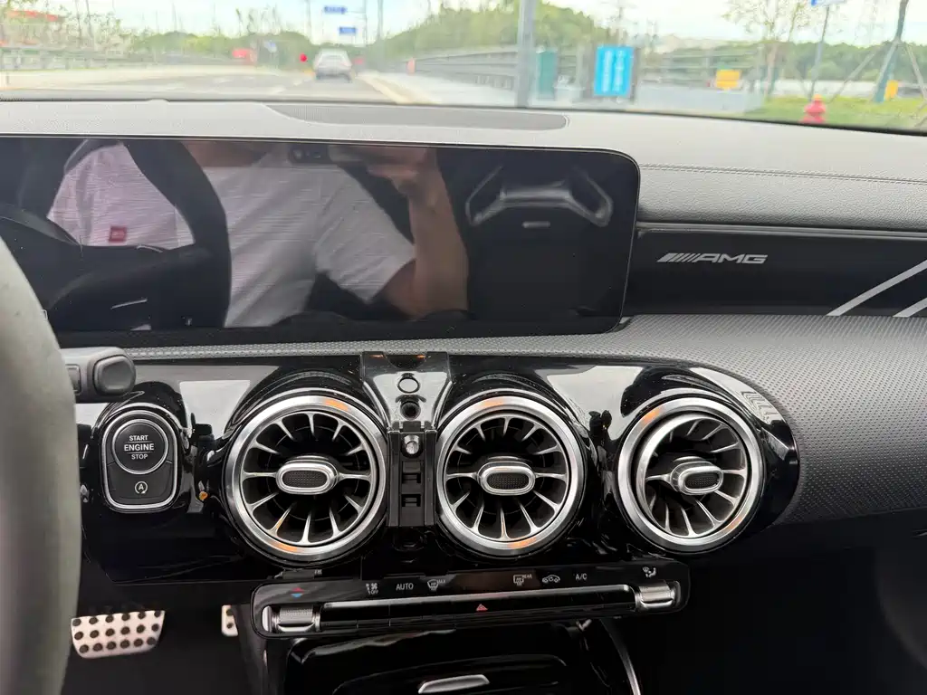 Mercedes-Benz CLA AMG AMG CLA 45 4MATIC+, фото 19