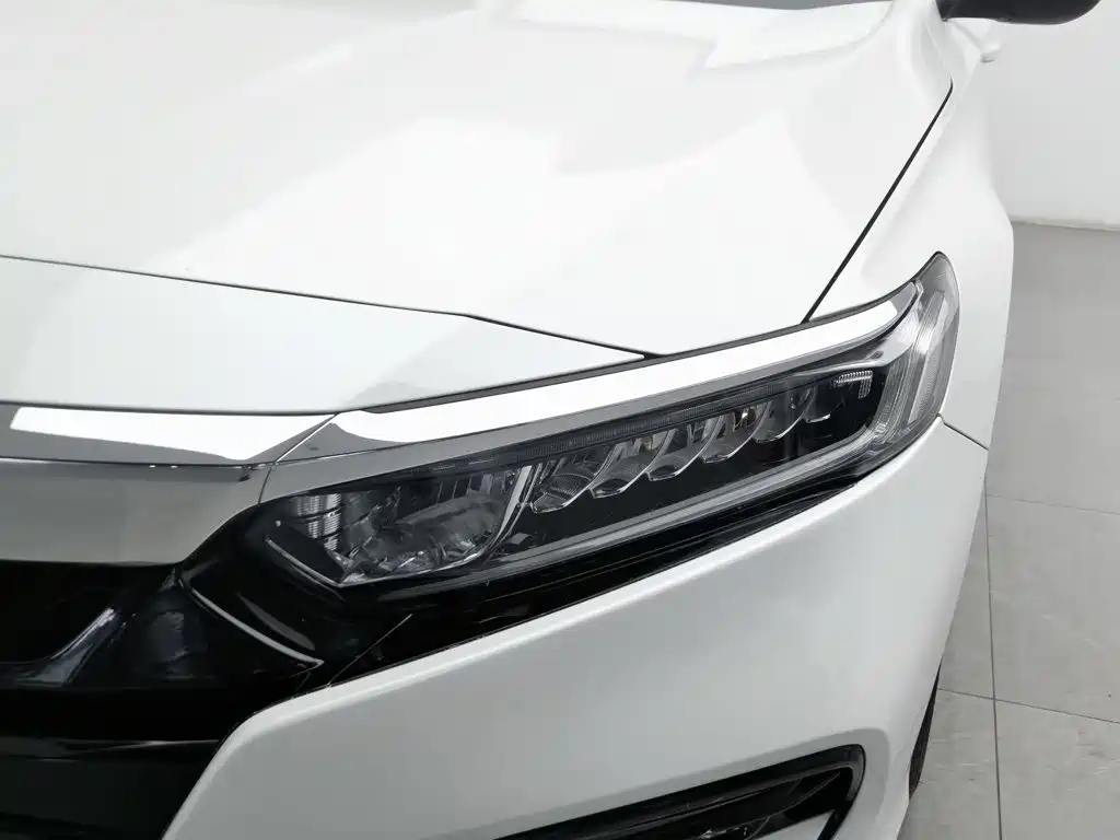 Honda Accord — миниатюра 7