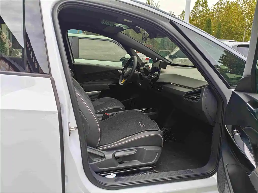 Volkswagen ID.3 — миниатюра 9