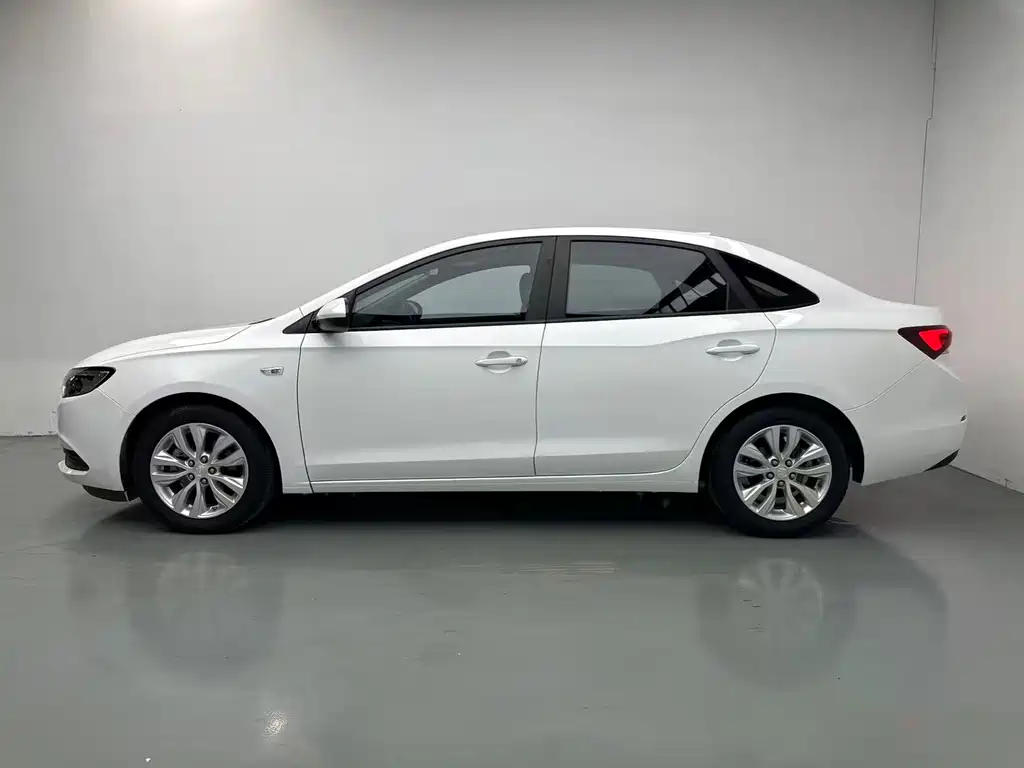 Buick Excelle — миниатюра 3