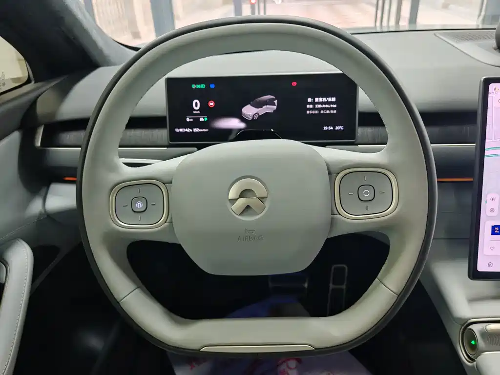 NIO ES8 — миниатюра 11