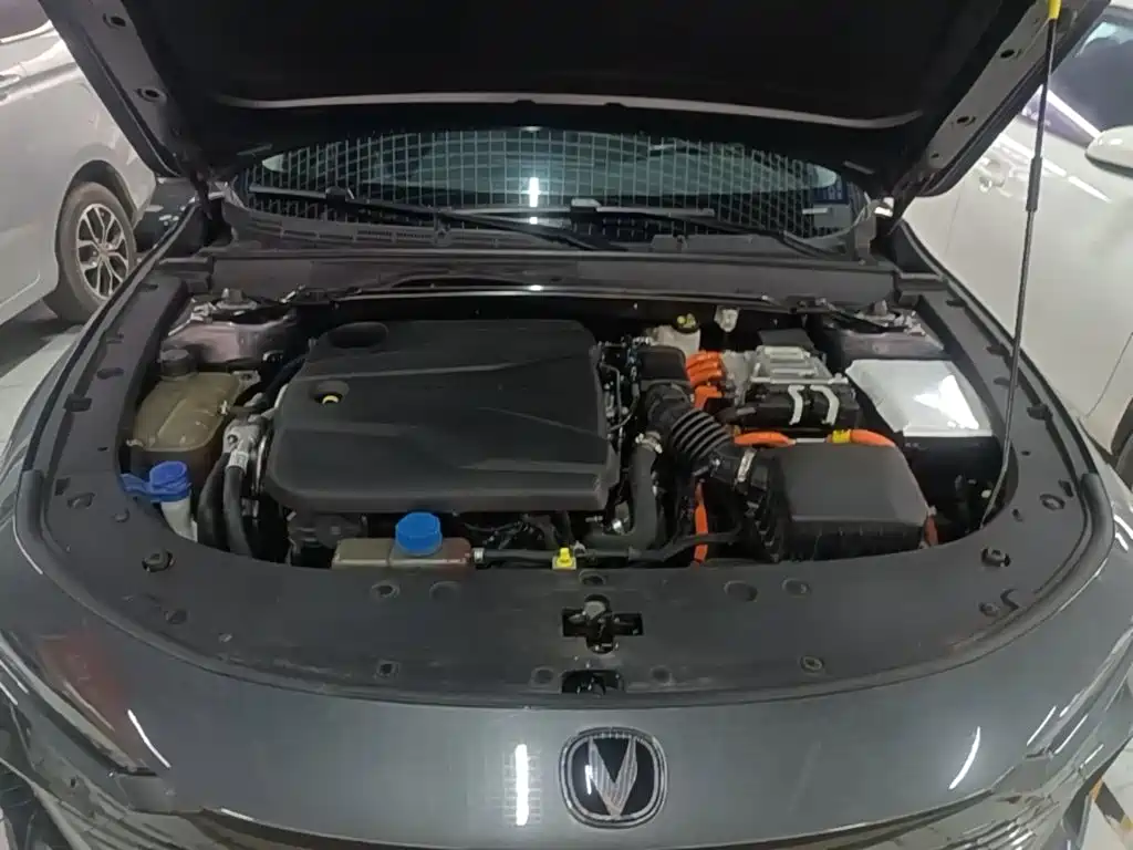 Changan UNI-V iDD — миниатюра 20