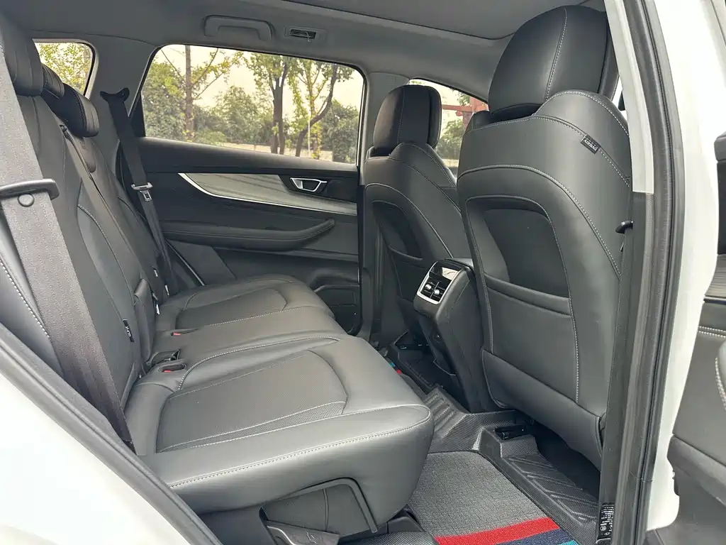 Chery Tiggo 8 — миниатюра 9