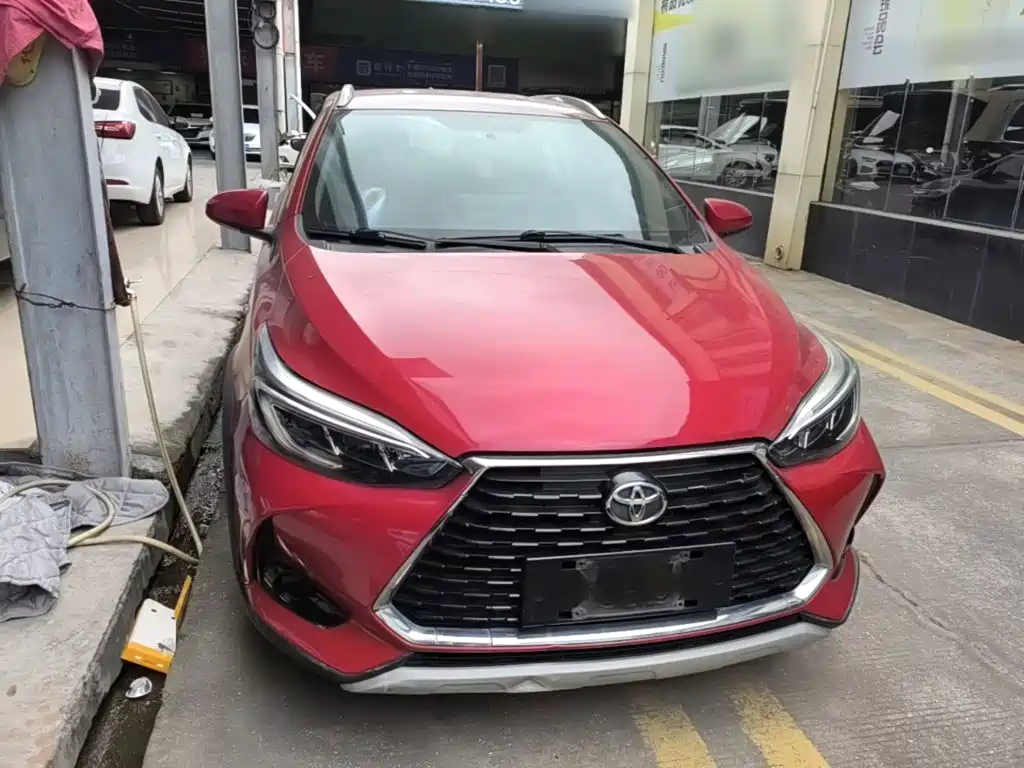Toyota Yaris L — миниатюра 3