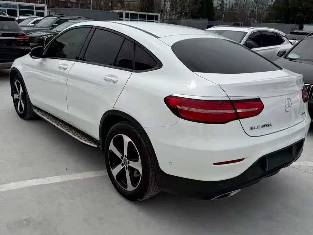 Mercedes-Benz GLC 2019 GLC 200 4MATIC SUV