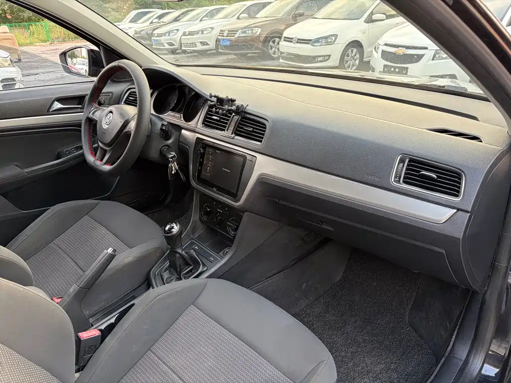 Volkswagen Lavida — миниатюра 14