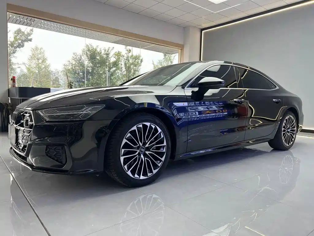 Audi A7L