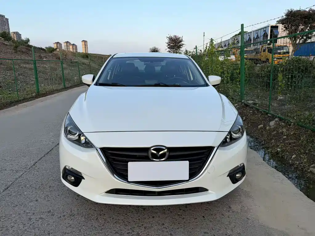 Mazda 3 Axela — миниатюра 2