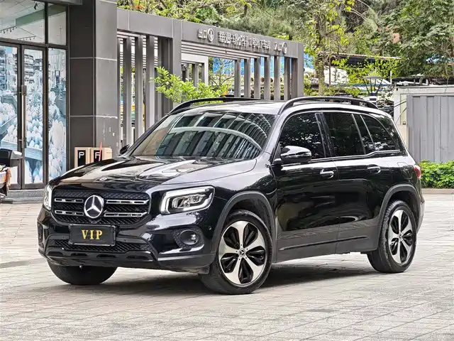 MERCEDES-BENZ GLB