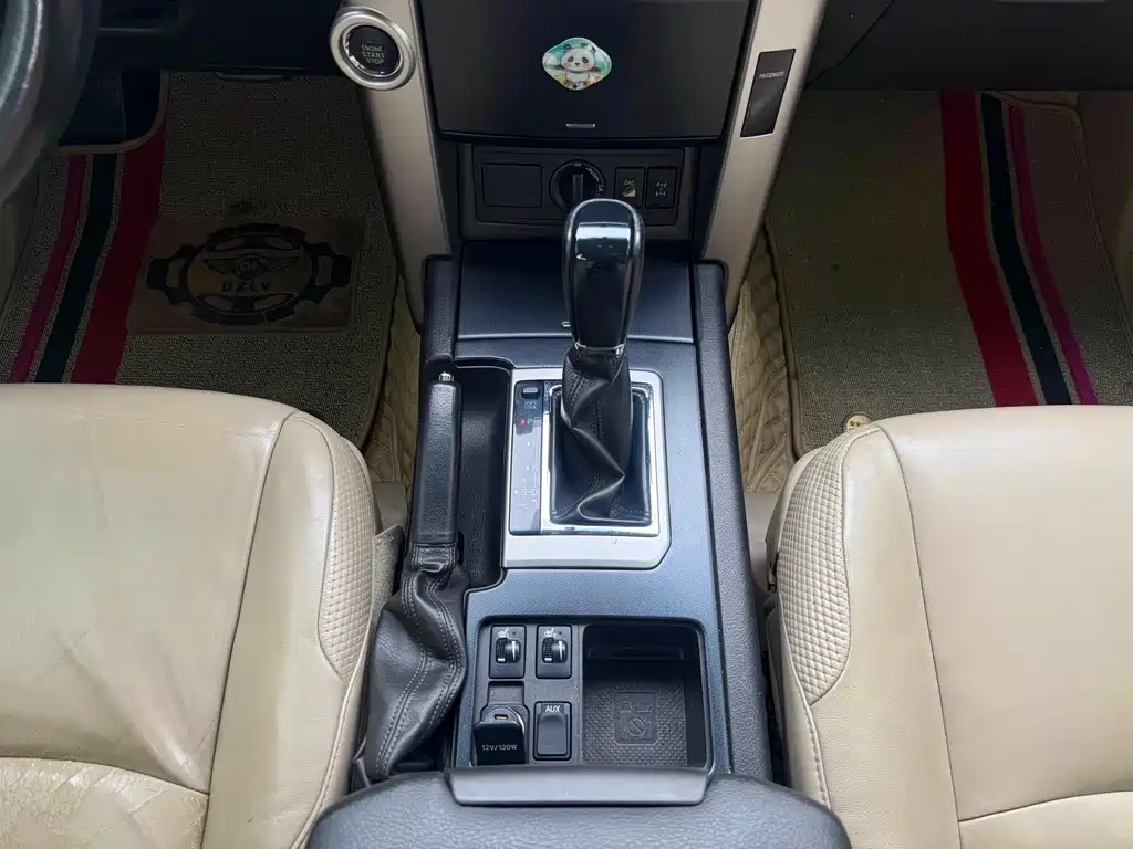 Toyota Land Cruiser Prado 2010 4.0L AT TX