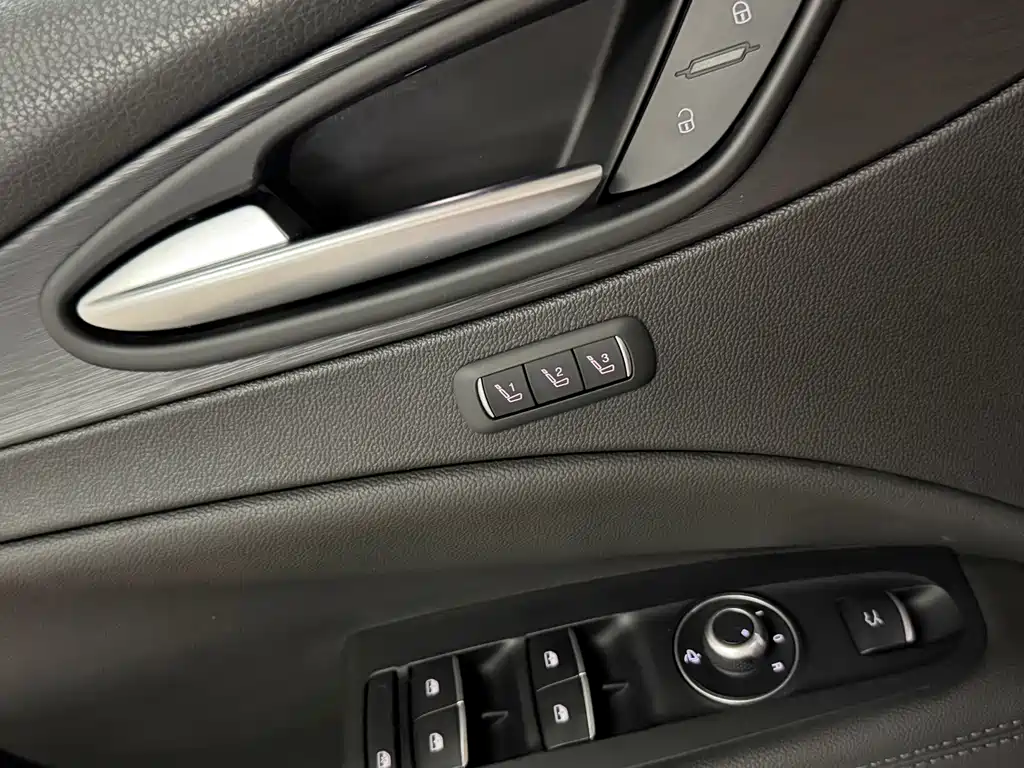 Alfa Romeo Stelvio — миниатюра 6