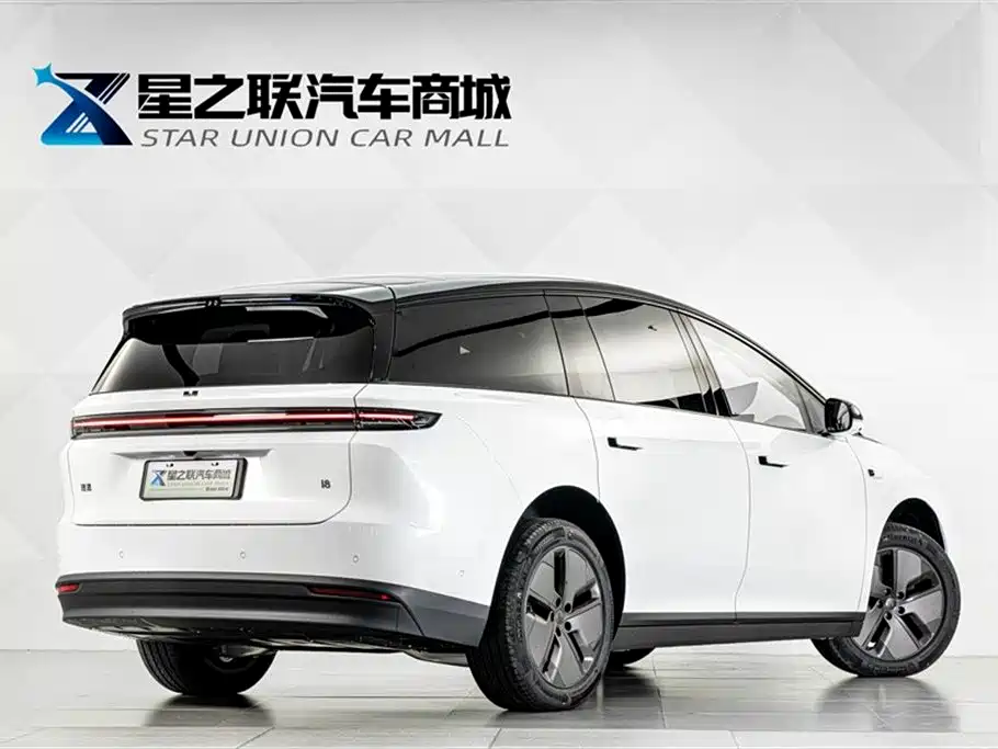 Li Auto i8 2025 Standard