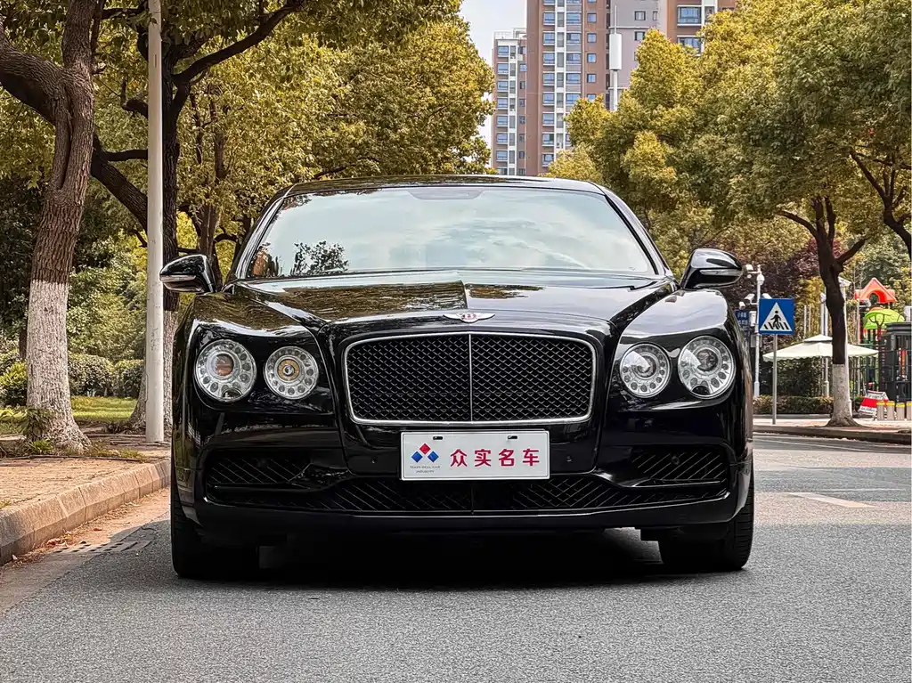 Bentley Flying Spur — миниатюра 2
