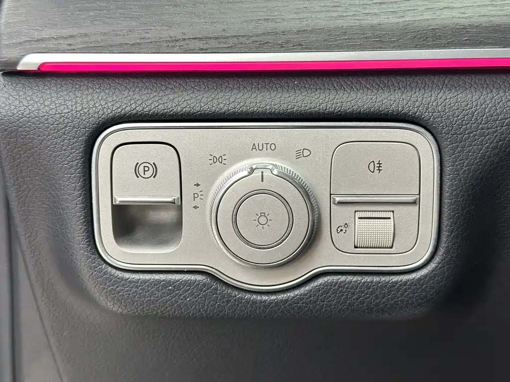 Mercedes-Benz GLS — миниатюра 23