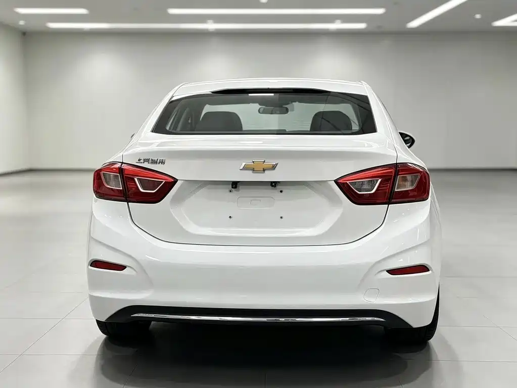 Chevrolet Cruze — миниатюра 9
