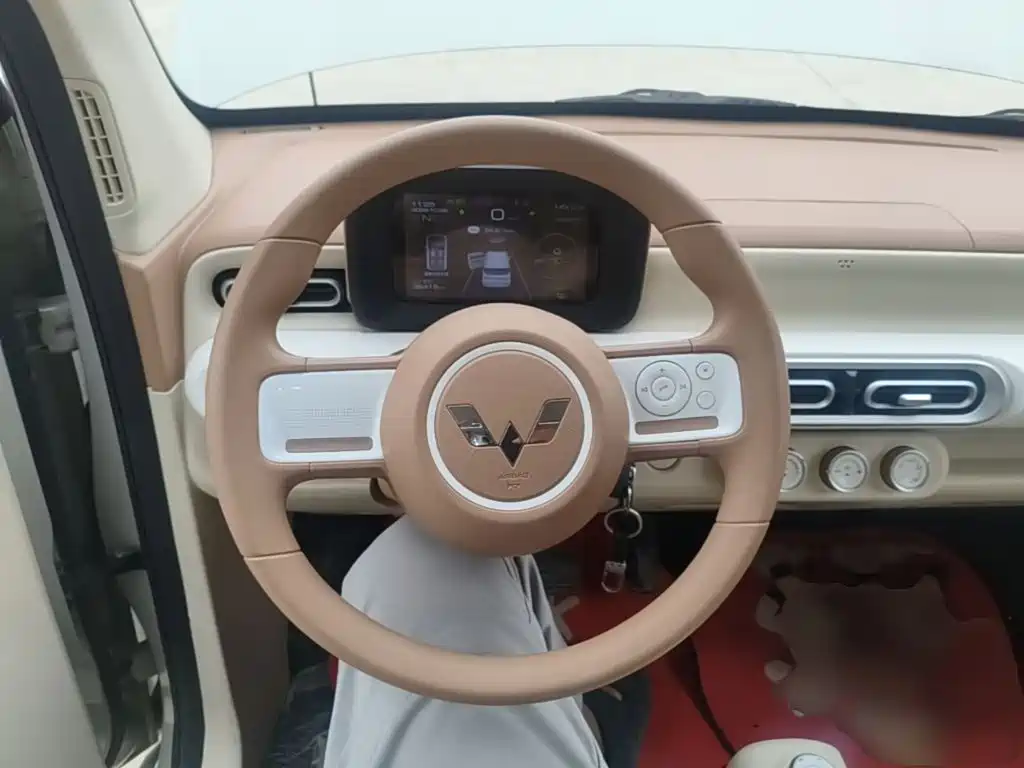 Wuling MINIEV — миниатюра 11
