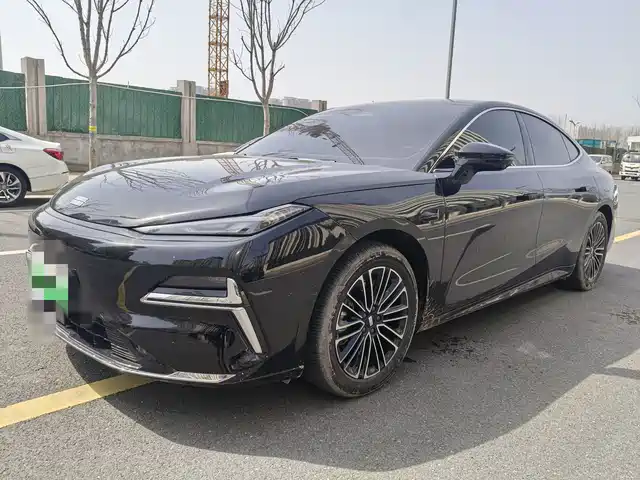 GEELY GALAXY GALAXY SPARKLE 8 2025