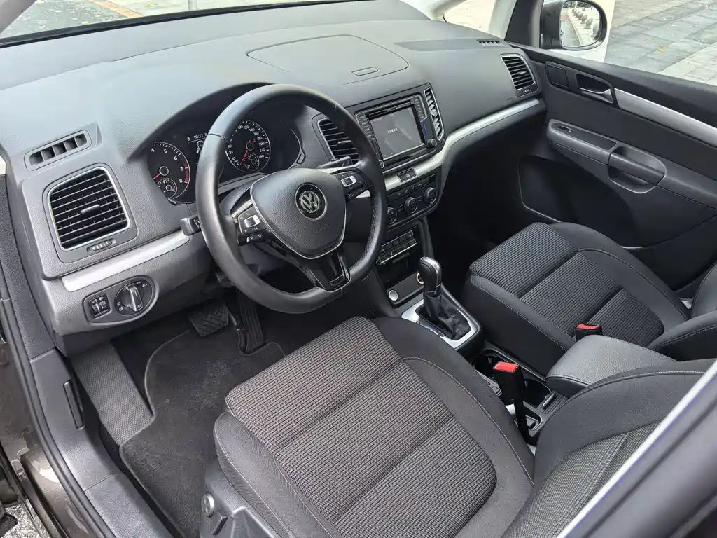 Volkswagen Sharan — миниатюра 23