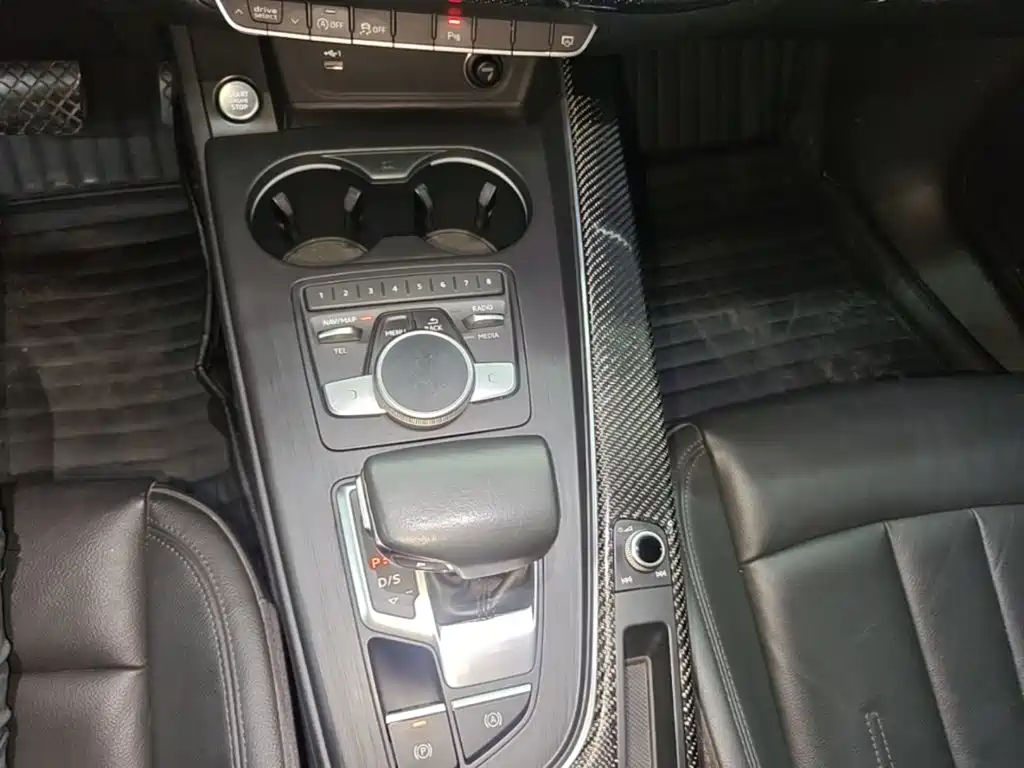 Audi A4L — миниатюра 14