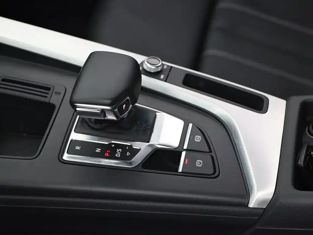 Audi A4L — миниатюра 10