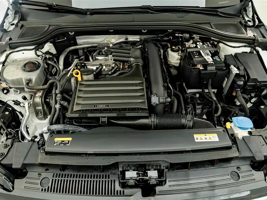 Volkswagen Golf — миниатюра 24