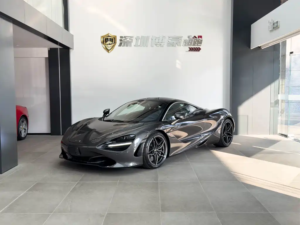 MCLAREN 720S