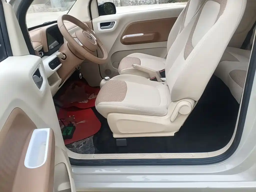 Wuling MINIEV — миниатюра 15