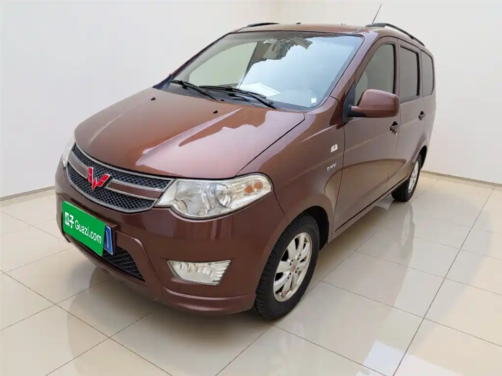 Wuling Hongguang 2017