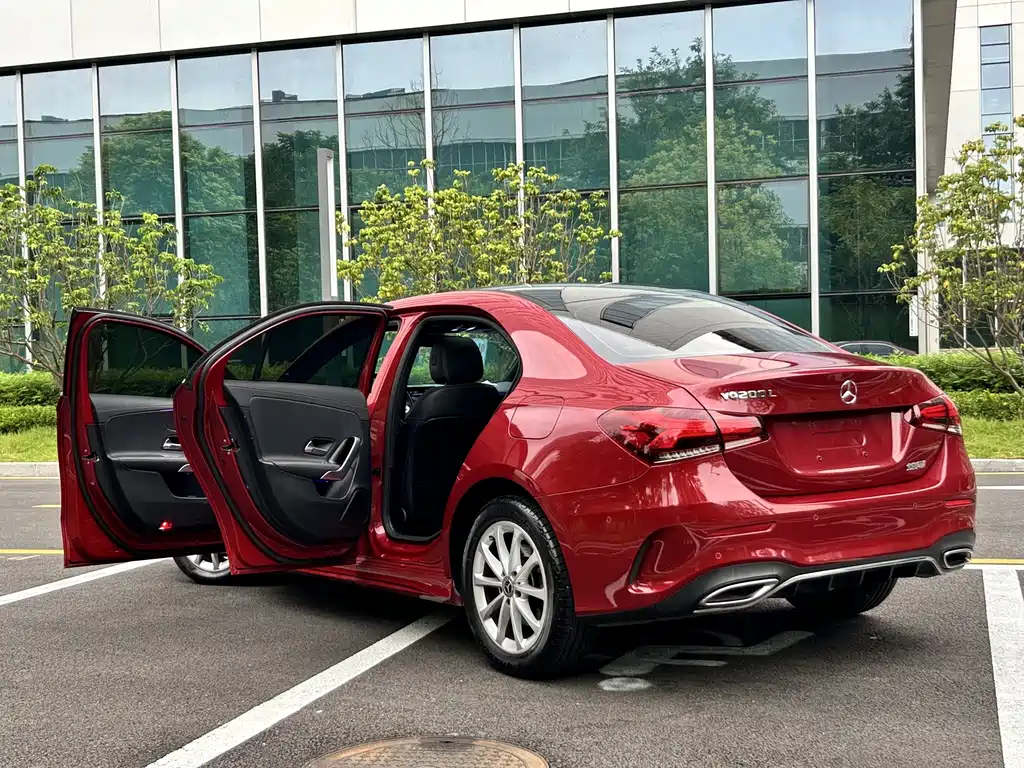 MERCEDES-BENZ A CLASS