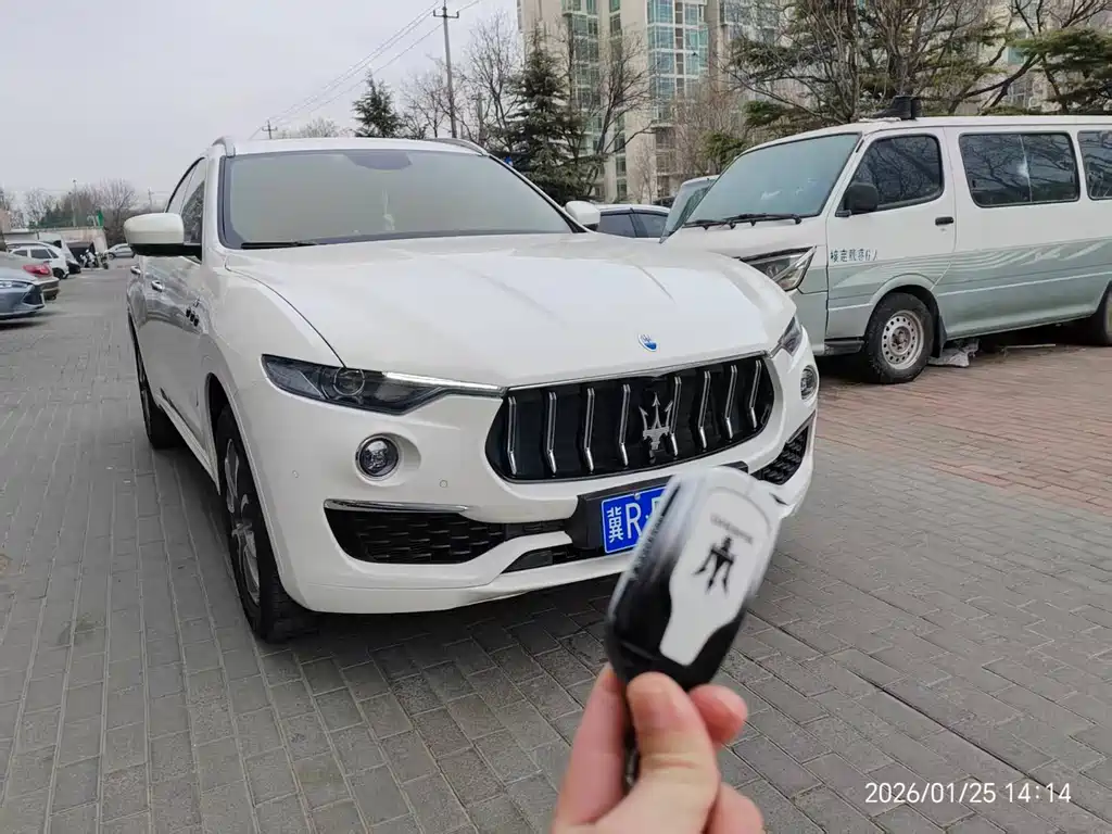 MASERATI LEVANTE