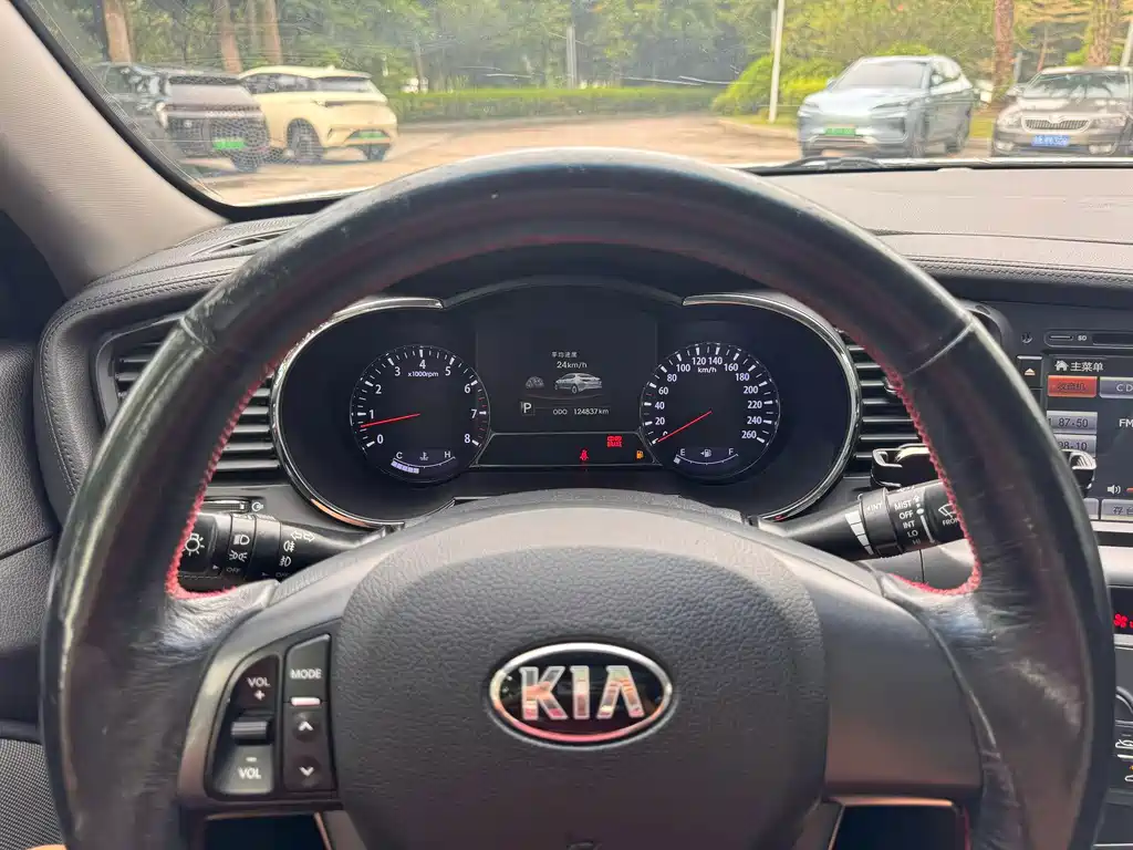 Kia K5 — миниатюра 9