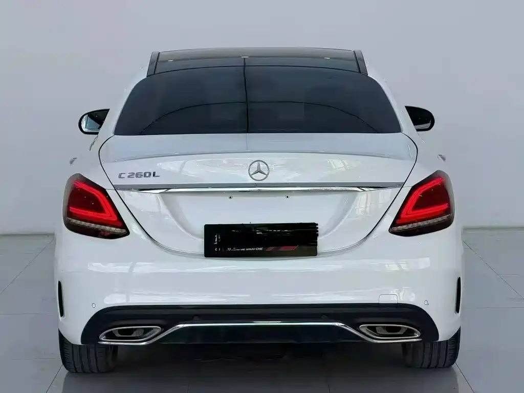 Mercedes-Benz C-Class — миниатюра 13
