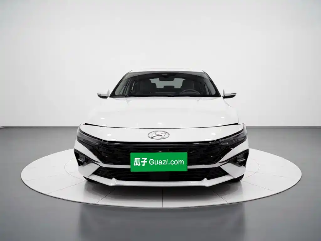 Hyundai Elantra — миниатюра 2