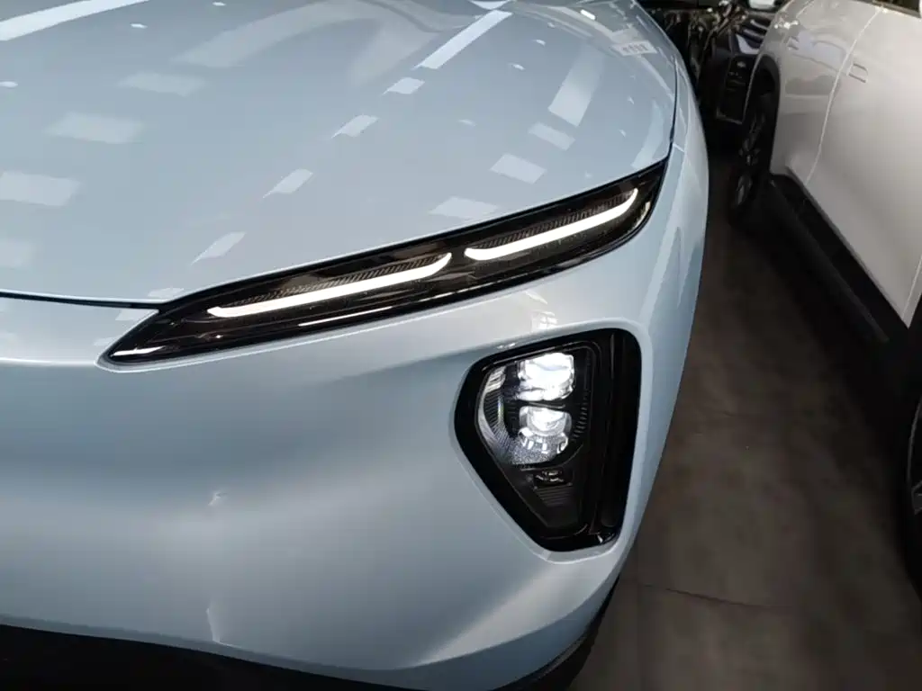 NIO ES6 — миниатюра 24
