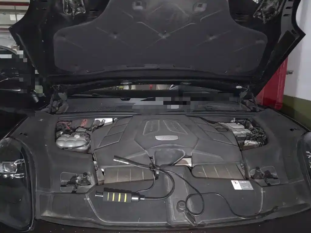 Porsche Cayenne — миниатюра 21