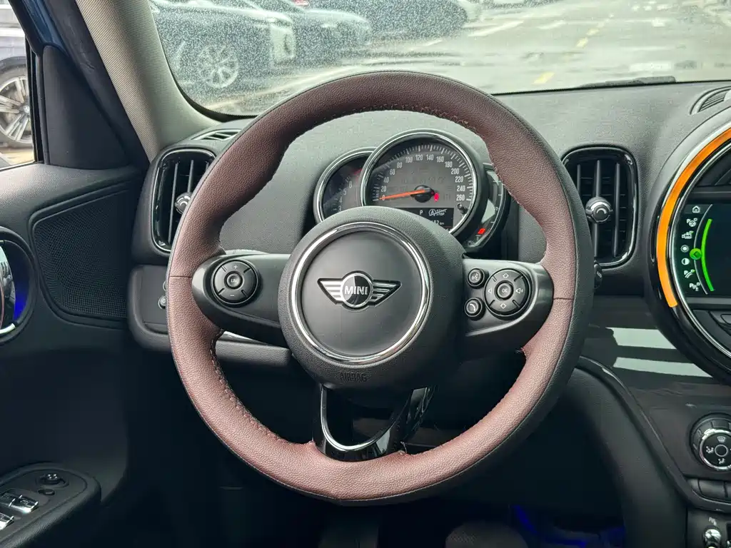 MINI Mini Countryman — миниатюра 9