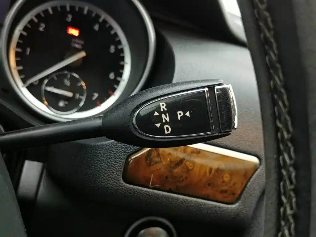 Mercedes-Benz R-Class — миниатюра 13