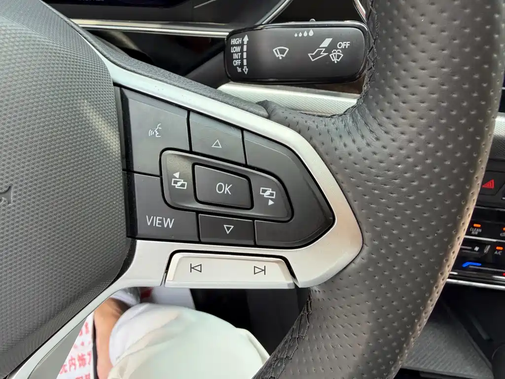 Volkswagen Passat — миниатюра 11