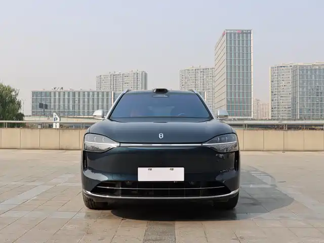 AITO ASK THE WORLD M9 2025