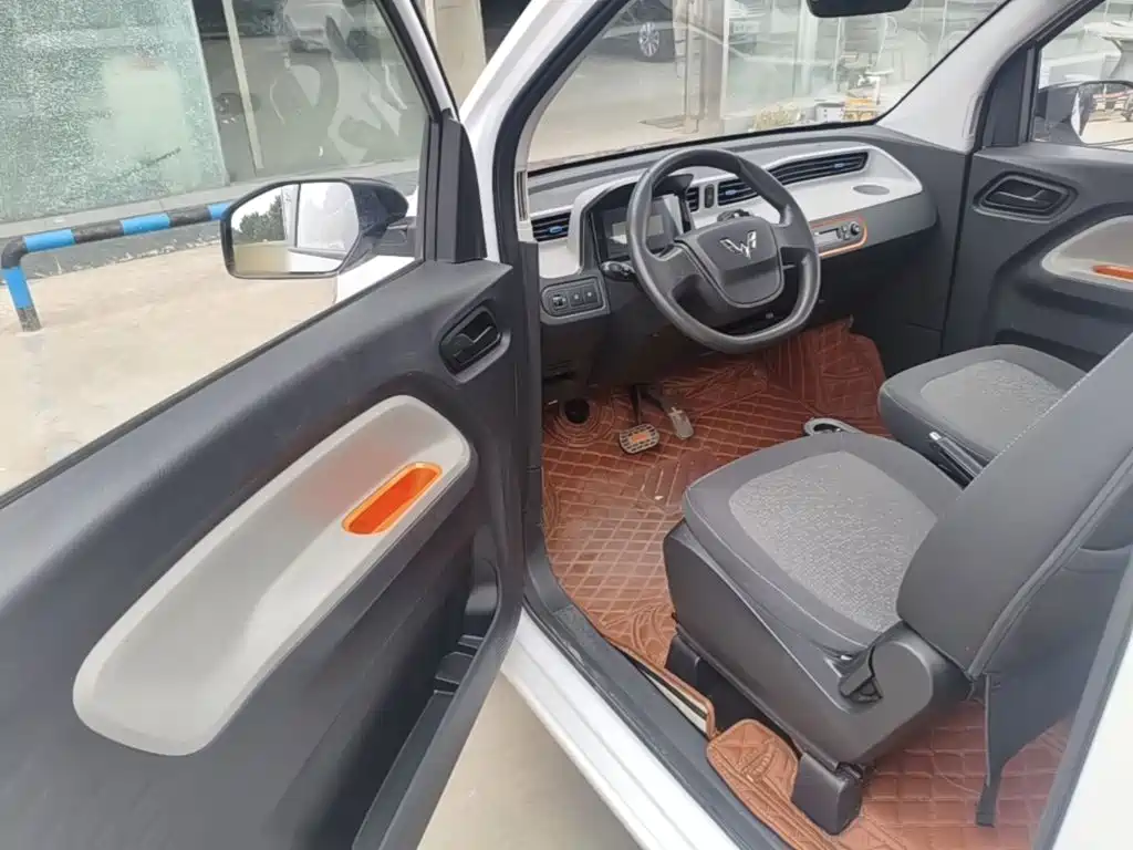 Wuling MINIEV — миниатюра 16