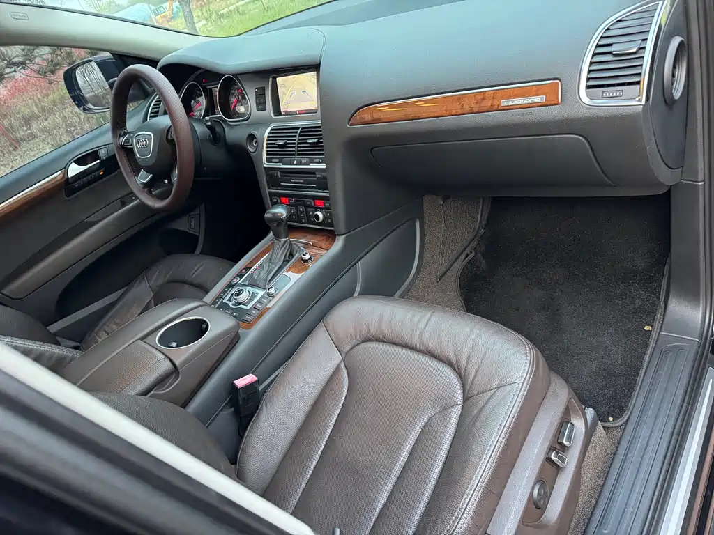 Audi Q7 — миниатюра 17