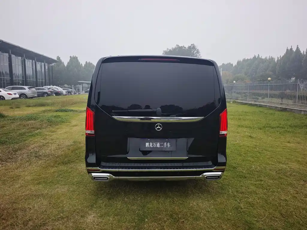Mercedes-Benz V-Class — миниатюра 6