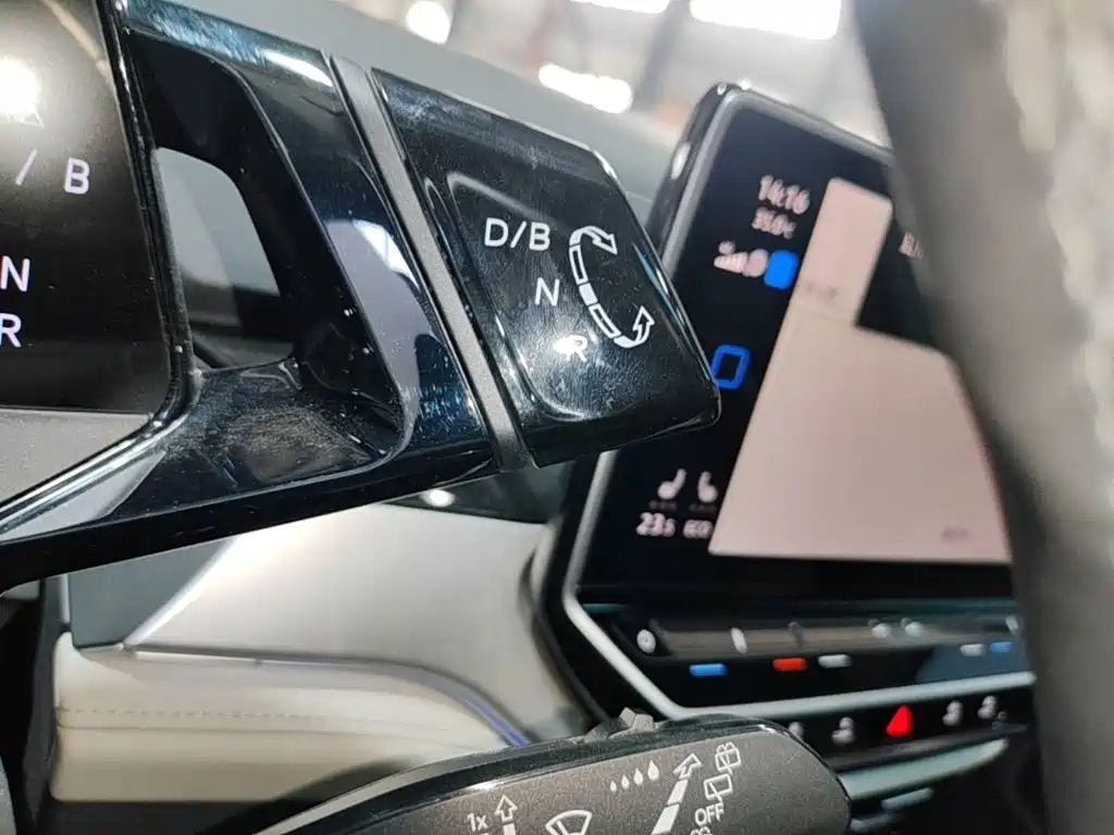 Volkswagen ID.6 Crozz — миниатюра 10