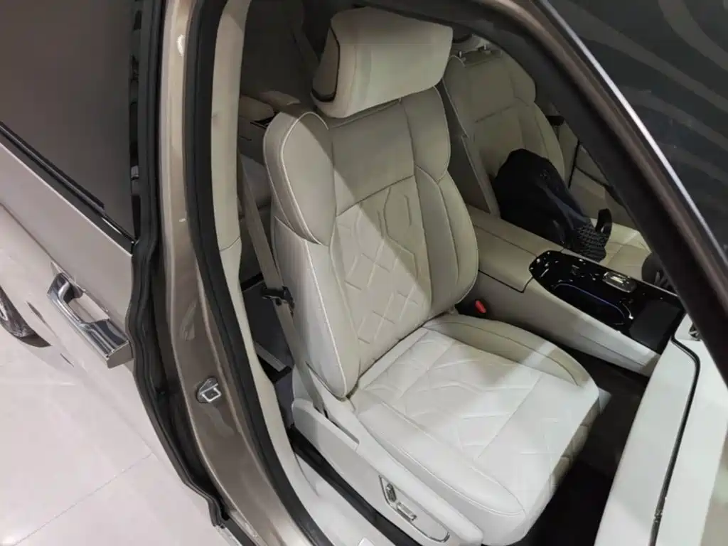 Volvo EM90 — миниатюра 25
