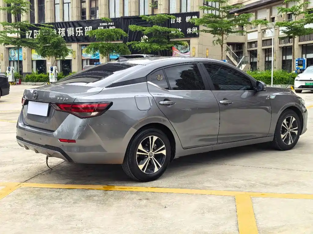 Nissan Sylphy — миниатюра 7