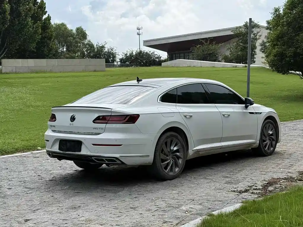 Volkswagen CC — миниатюра 4