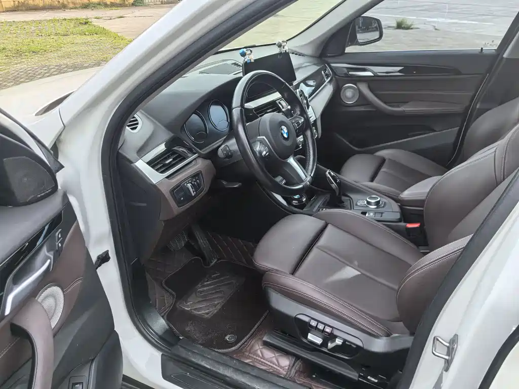 BMW X1 2022 sDrive25Li Lead